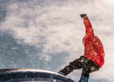 sports person on snow